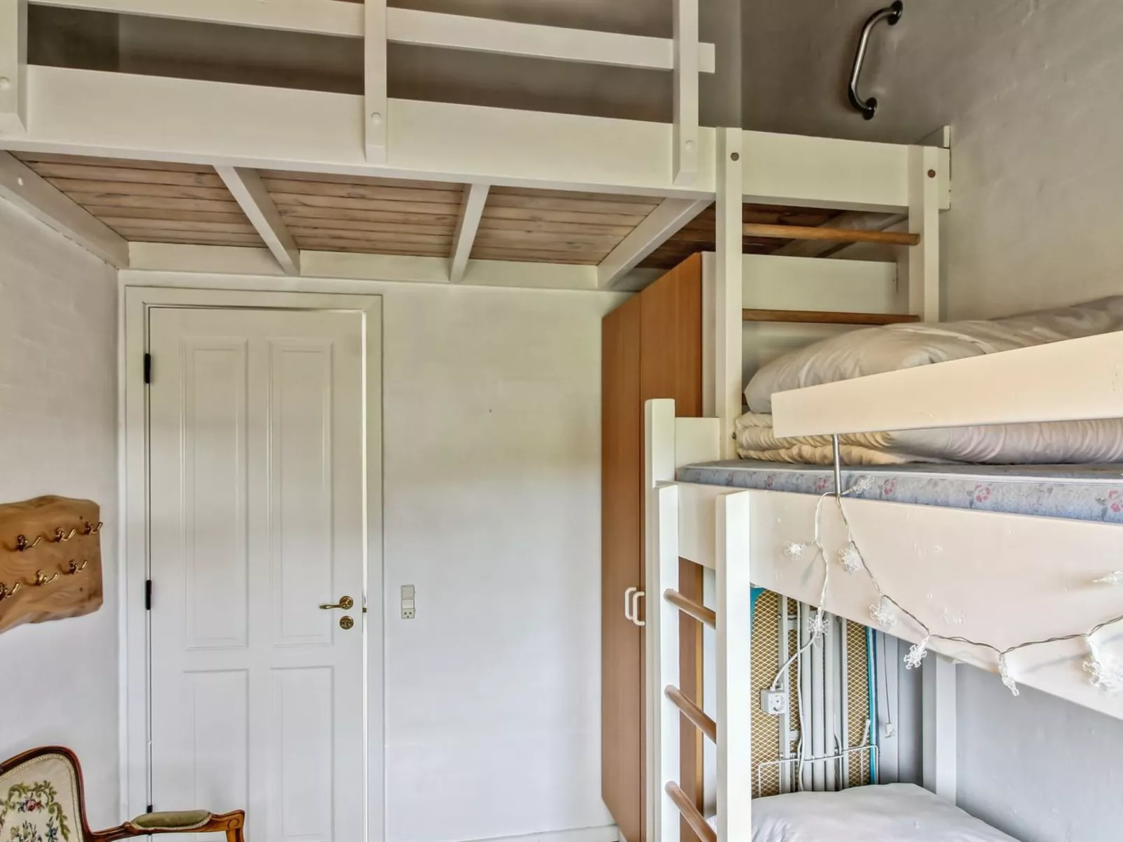 "Aike" - 400m from the sea-Inside