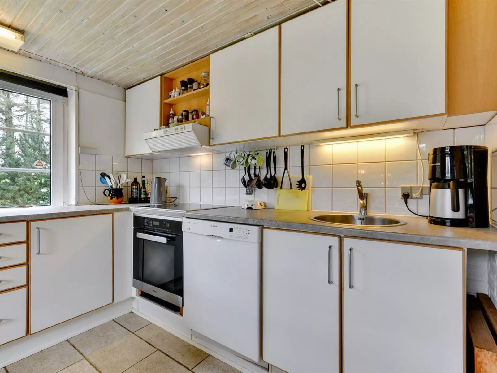 "Annelisa" - 200m to the fjord-Inside