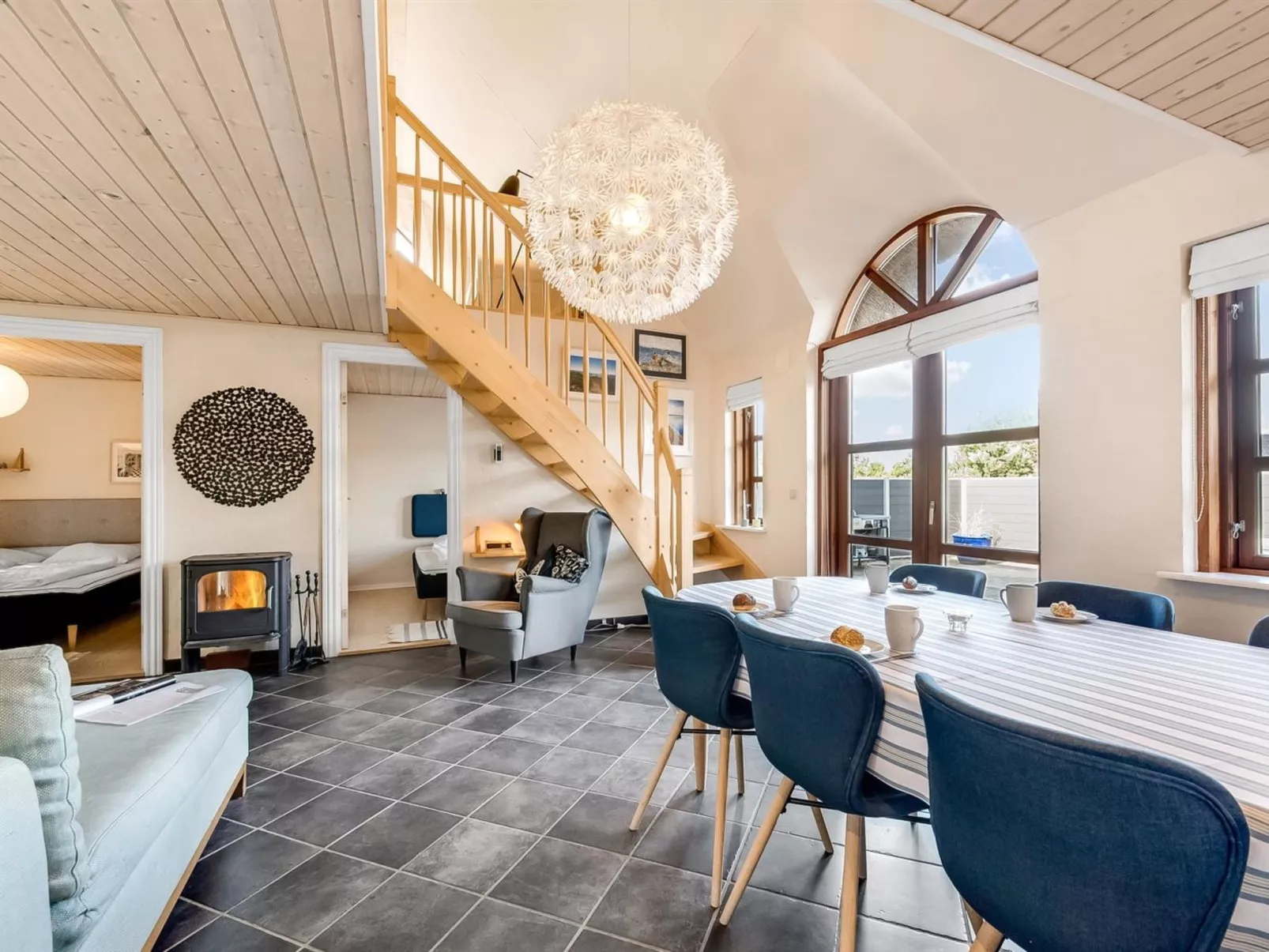 "Hendrina" - 250m to the fjord-Inside