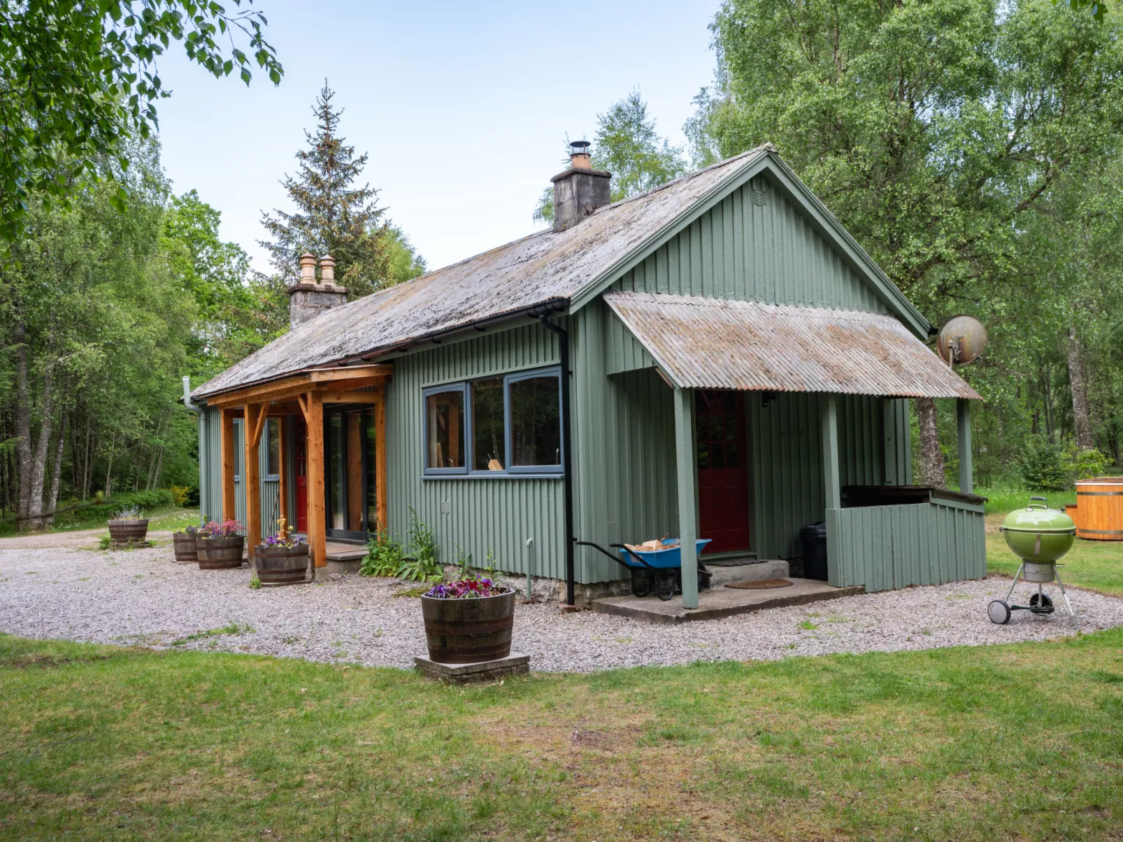 Kerrow Cottage-Outside