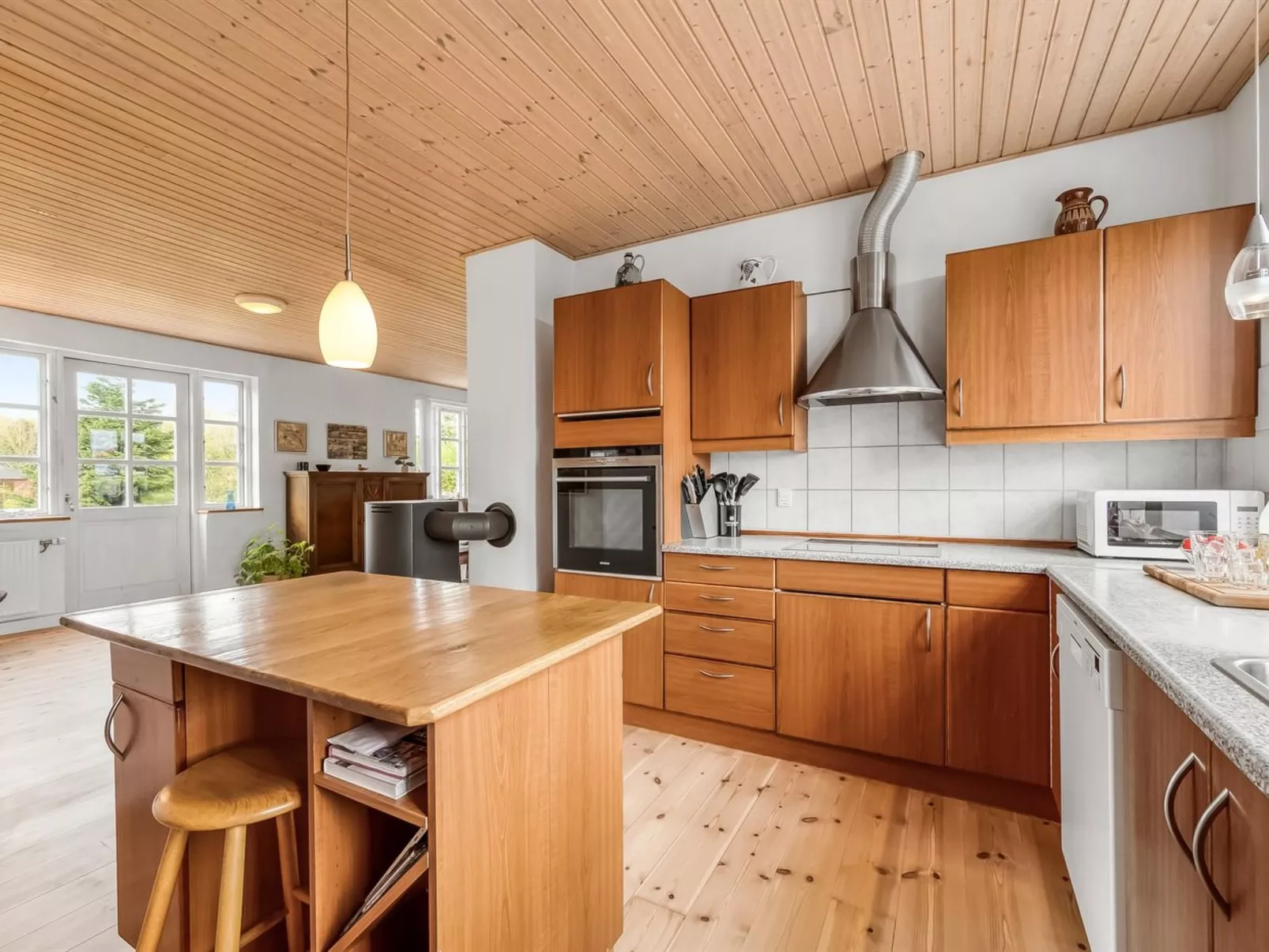 "Soria" - 600m to the fjord-Dedans