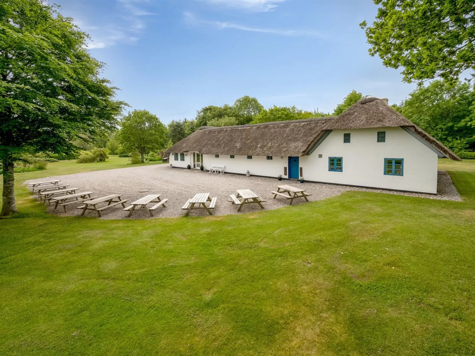 "Tatiane" - 10km from the sea-Outside