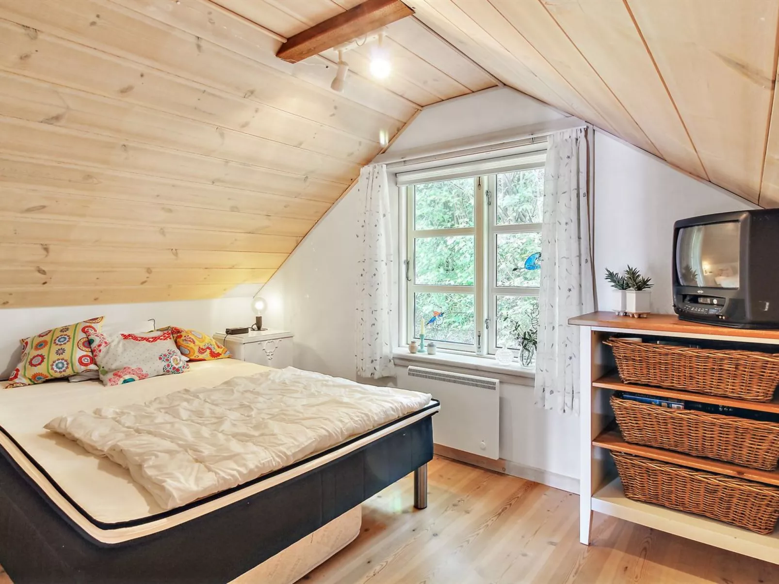 "Sander" - 10m to the fjord-Drinnen