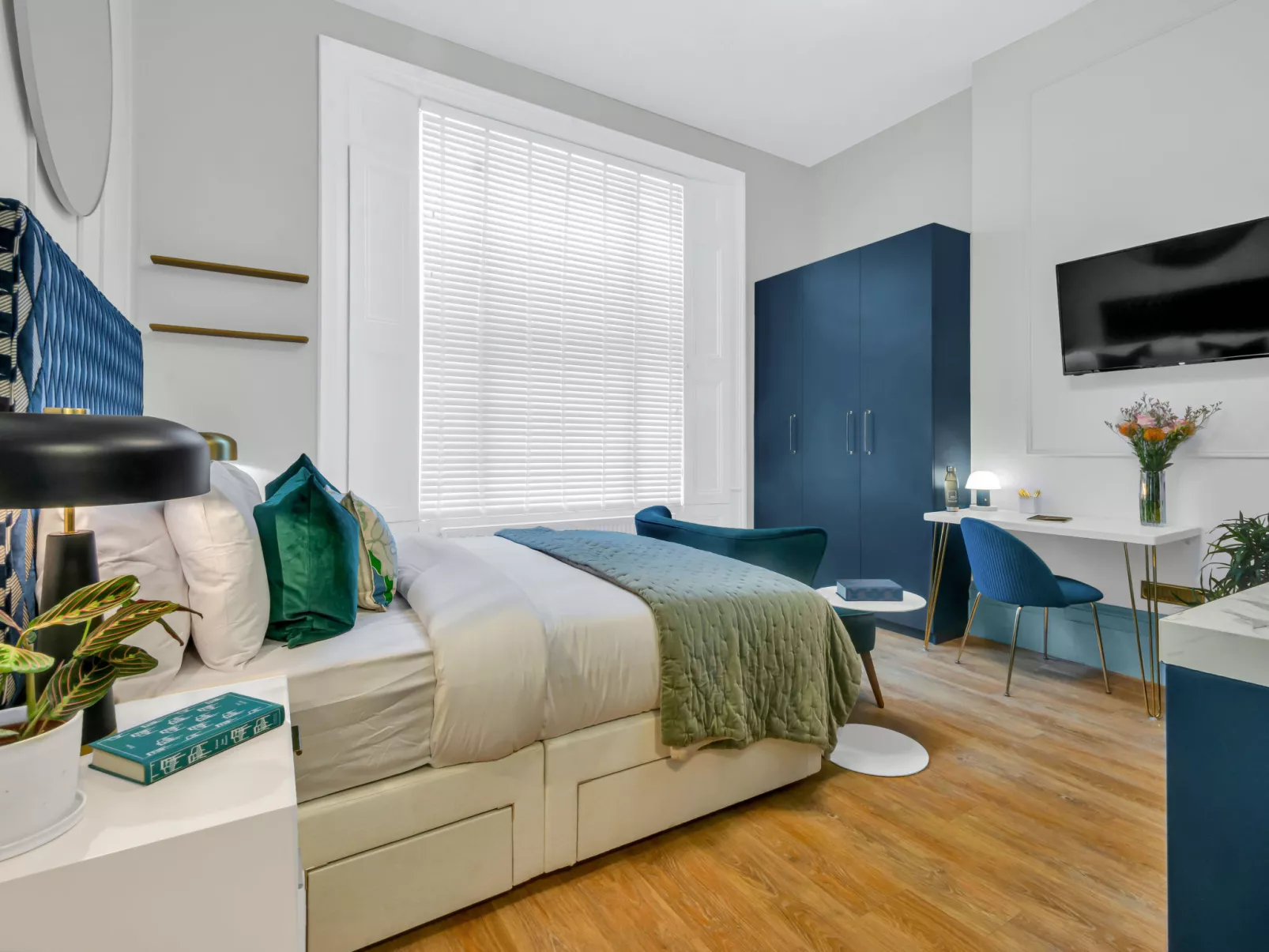 Kensington Studio-Inside