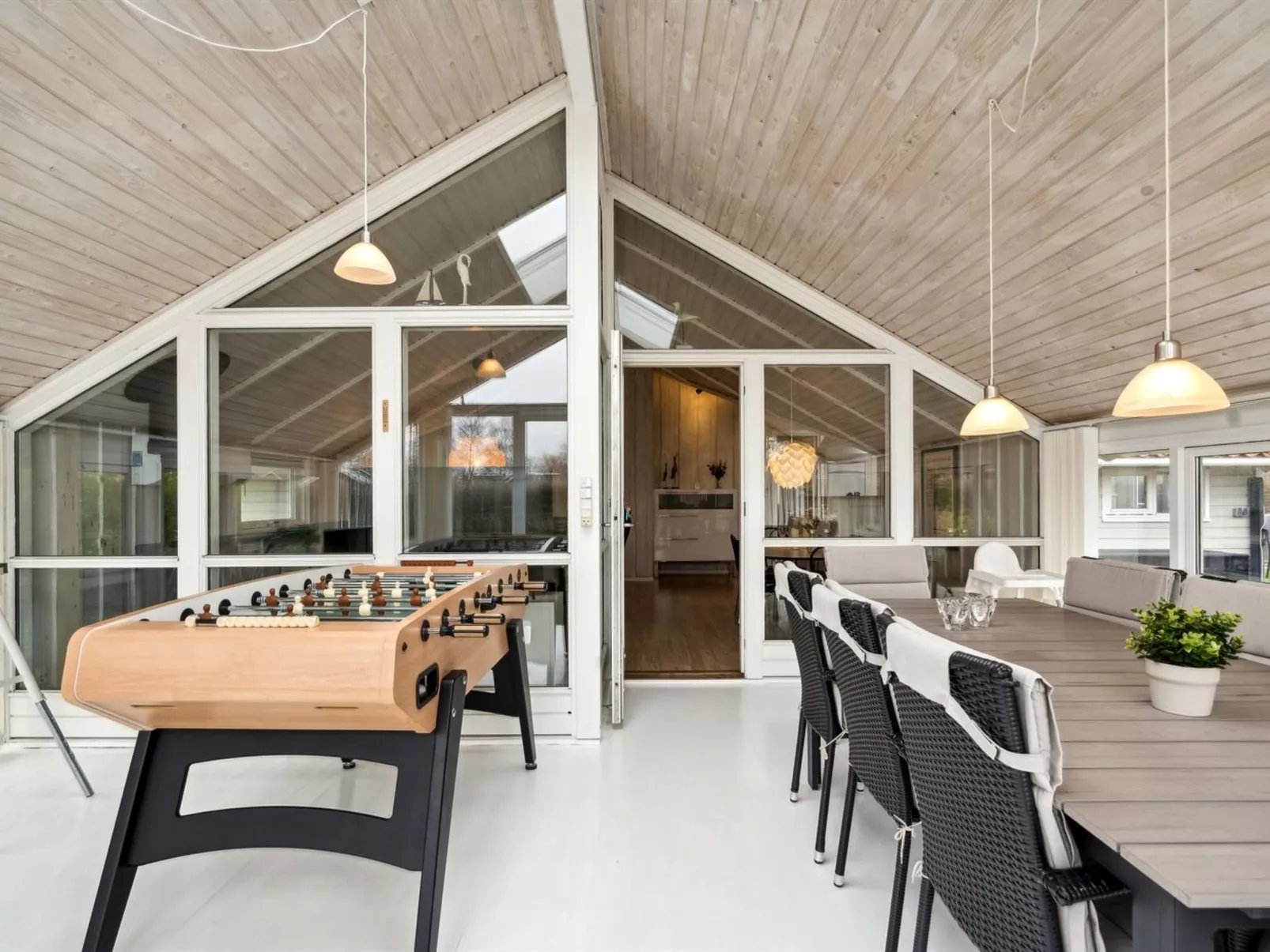 "Chrisse" - 250m from the sea-Inside