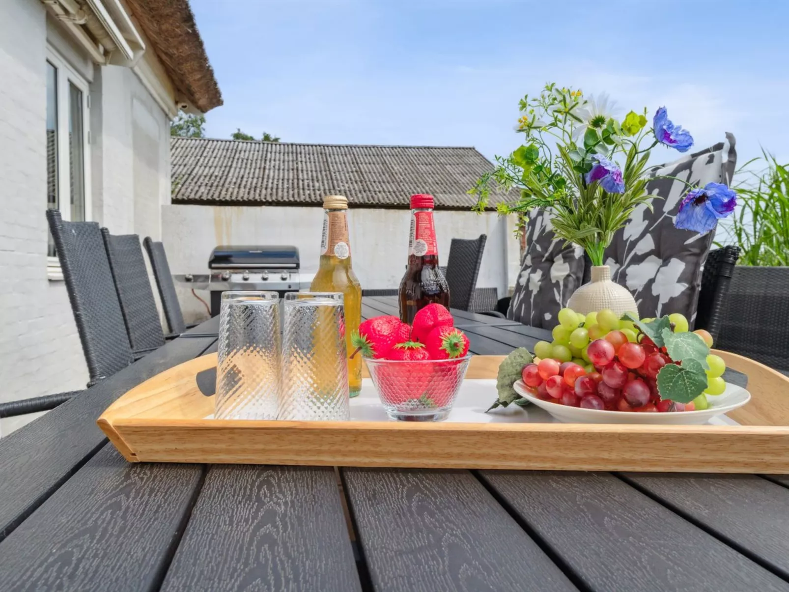 "Fridgerd" - 4.8km from the sea-Dehors