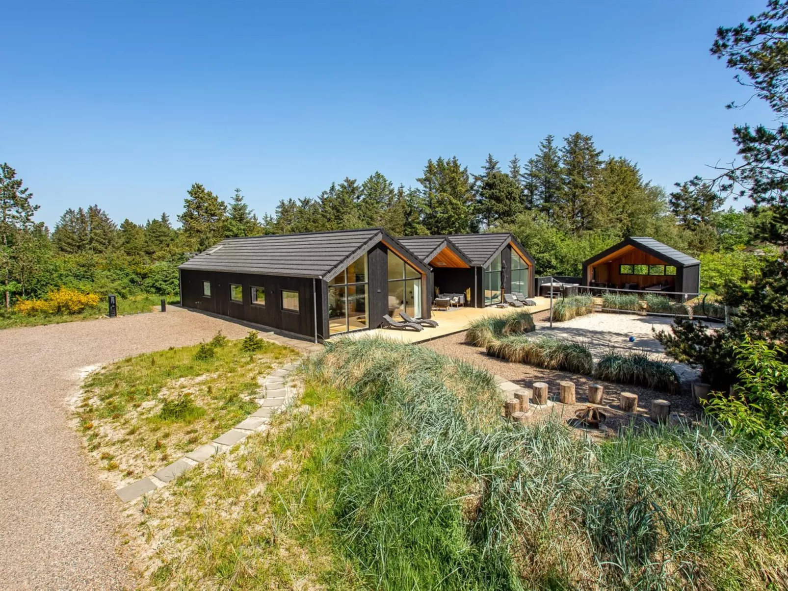 "Menja" - 1.4km from the sea-Outside