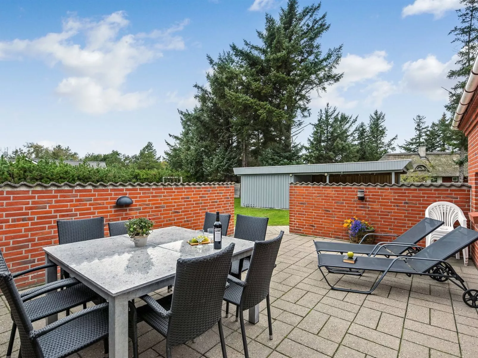 "Pernilla" - 2km from the sea-Outside