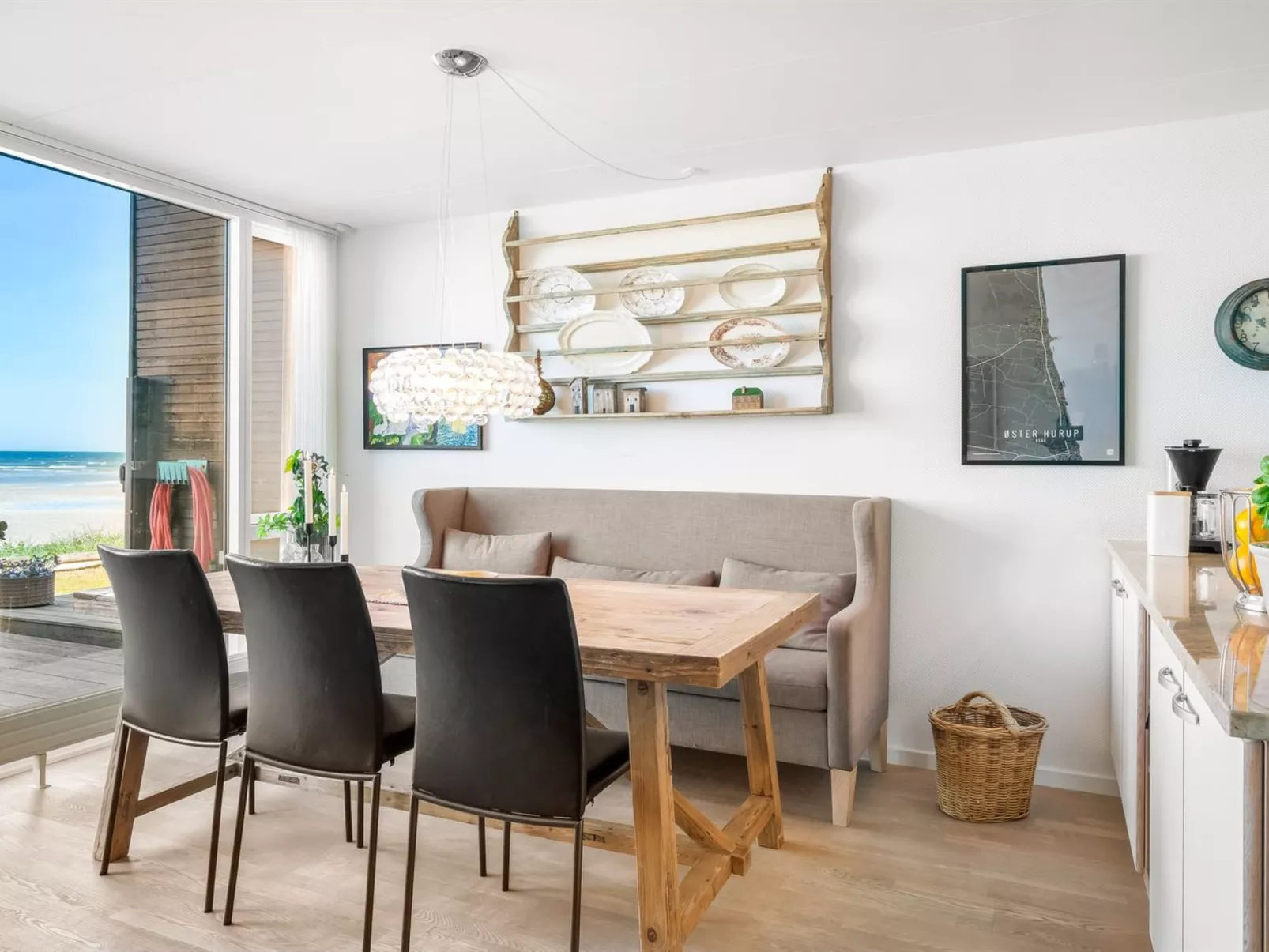 "Eleanore" - 25m from the sea-Inside