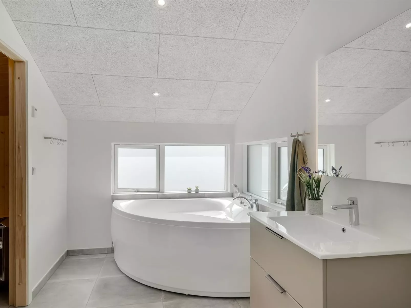 "Helga" - 650m from the sea-Drinnen