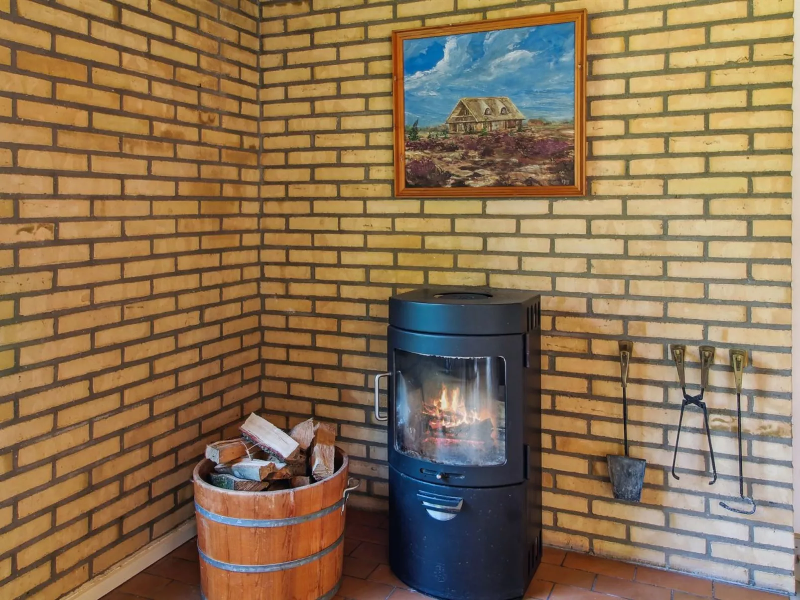 "Kersta" - 3.3km from the sea-Inside