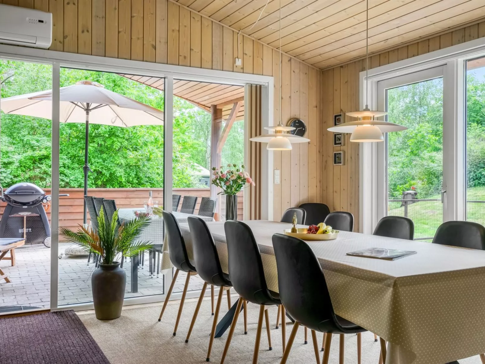 "Mauri" -  from the sea-Dedans