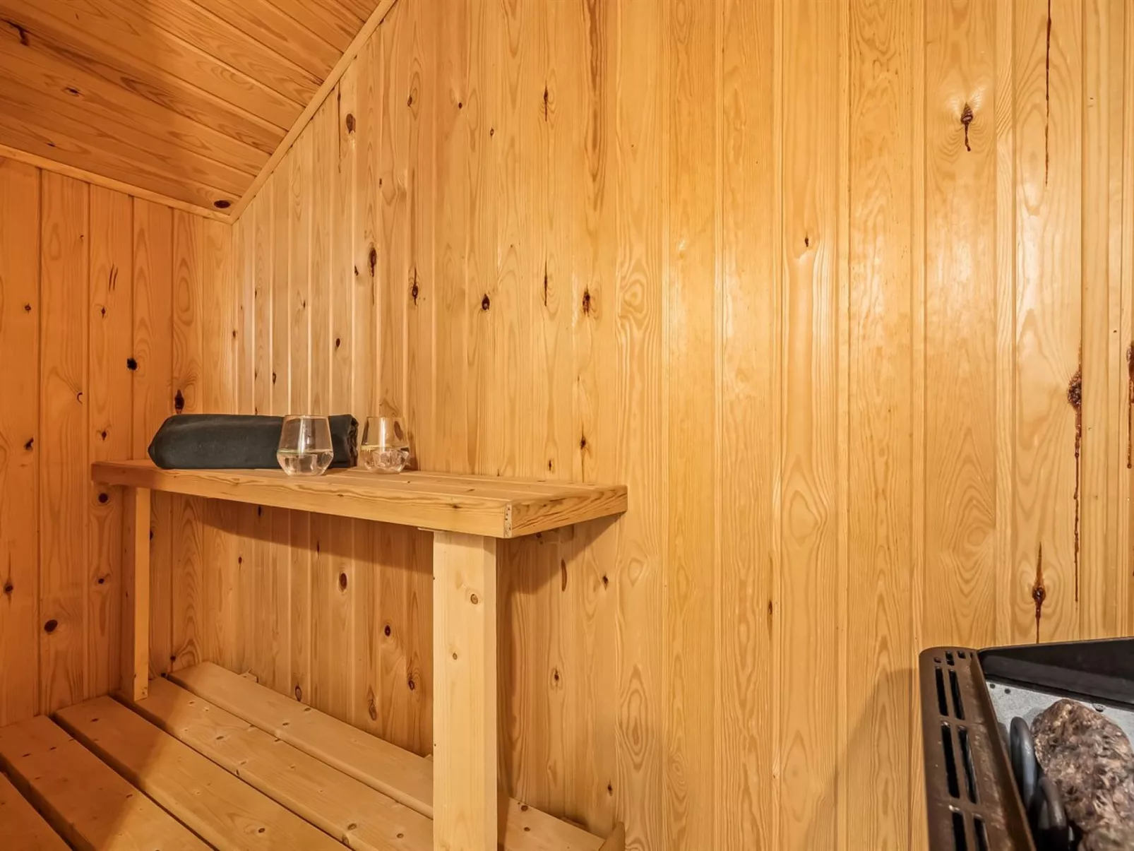 "Emppu" - 250m from the sea-Dedans