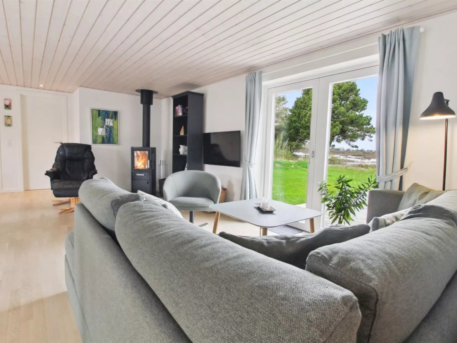 "Golubinka" - 2.5km from the sea-Inside