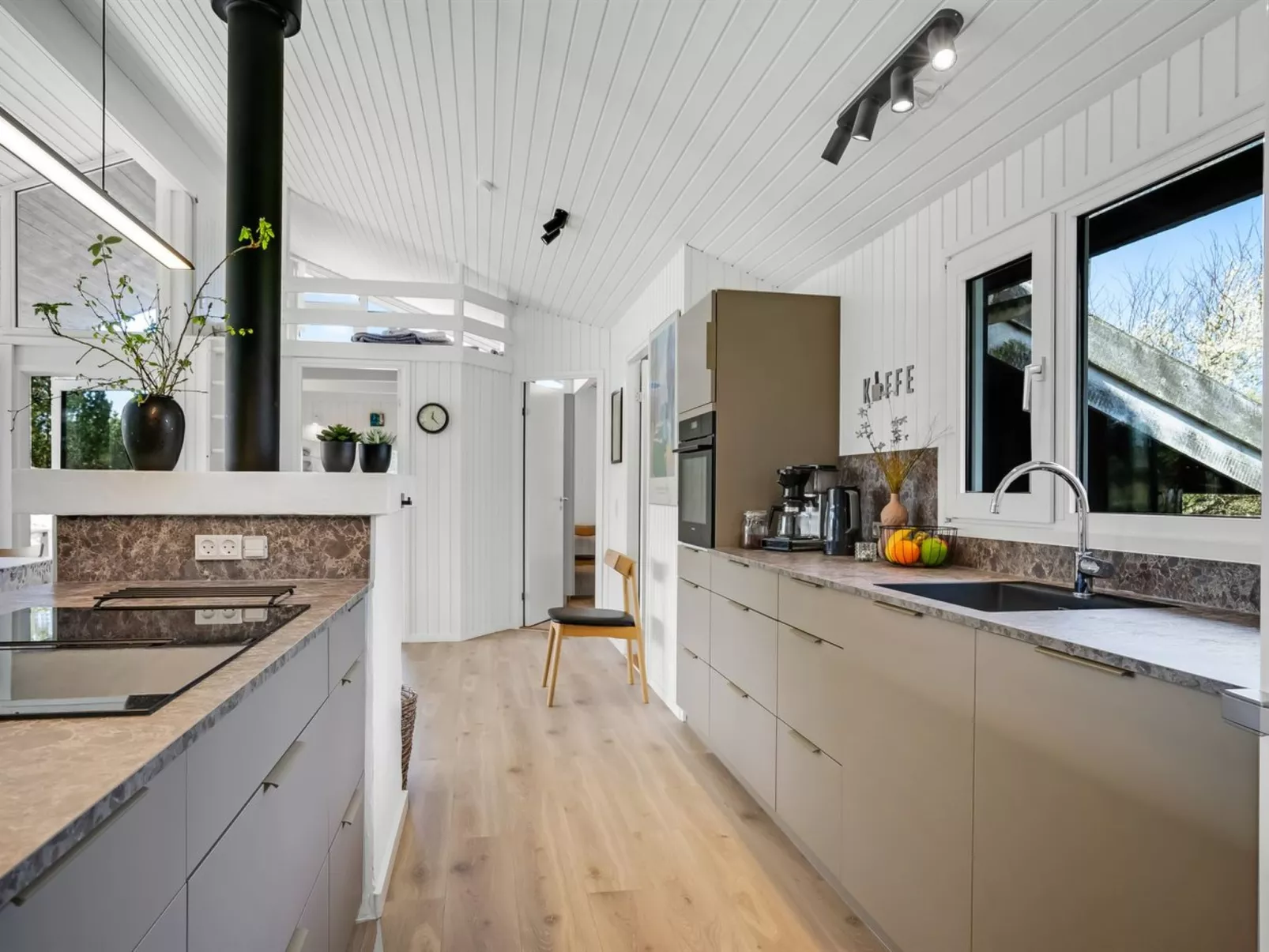 "Annlisa" - 1km from the sea-Inside