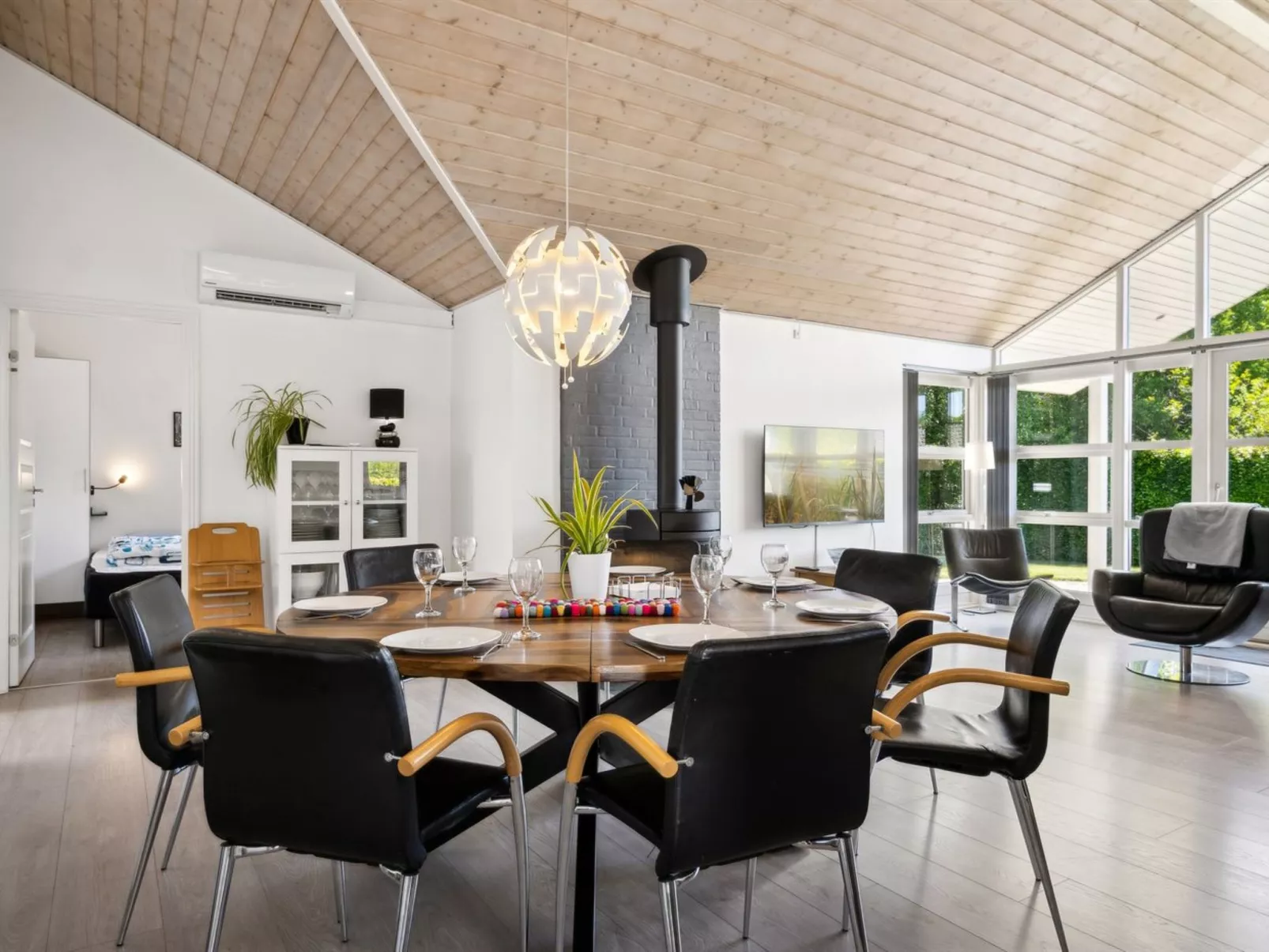 "Gunva" - 30km from the sea-Dedans