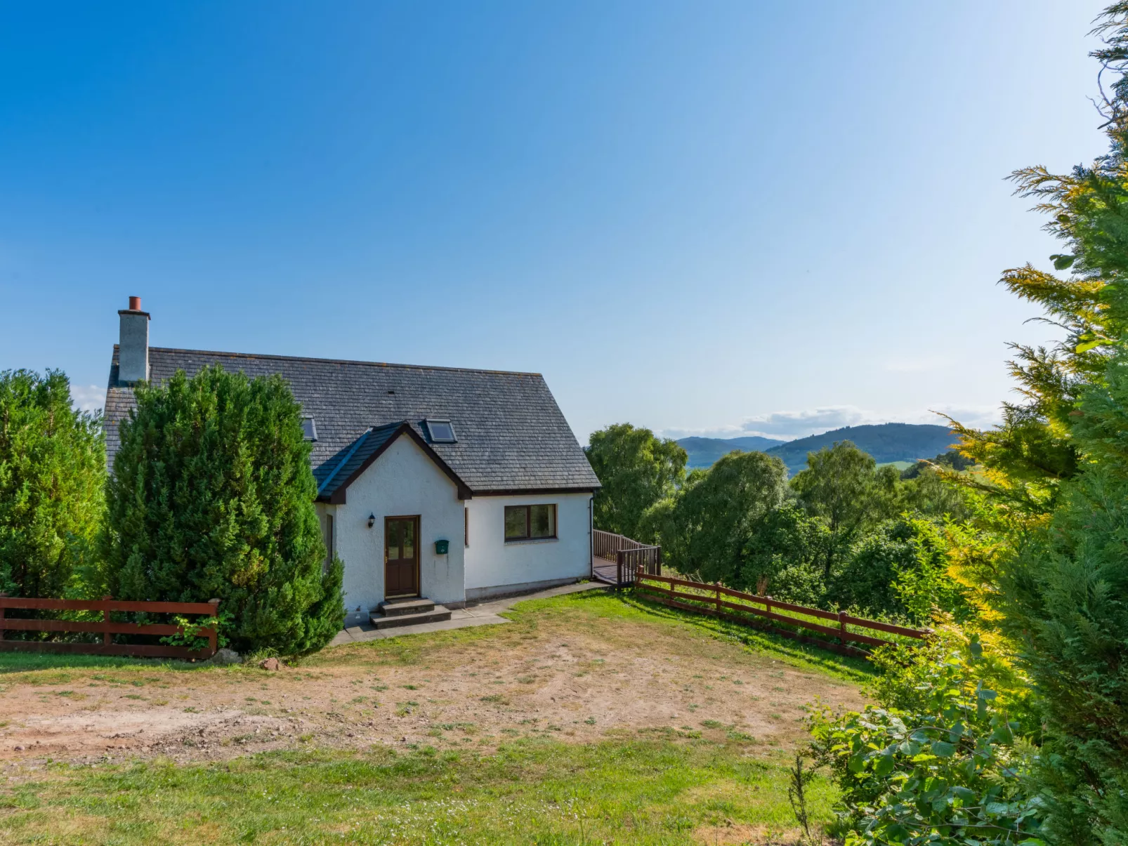 Ceilidhtail Cottage-Outside