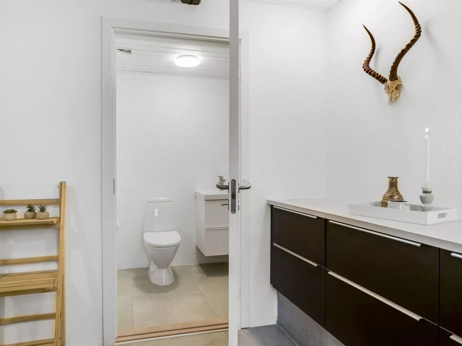 "Thorgot" - 3km from the sea-Inside