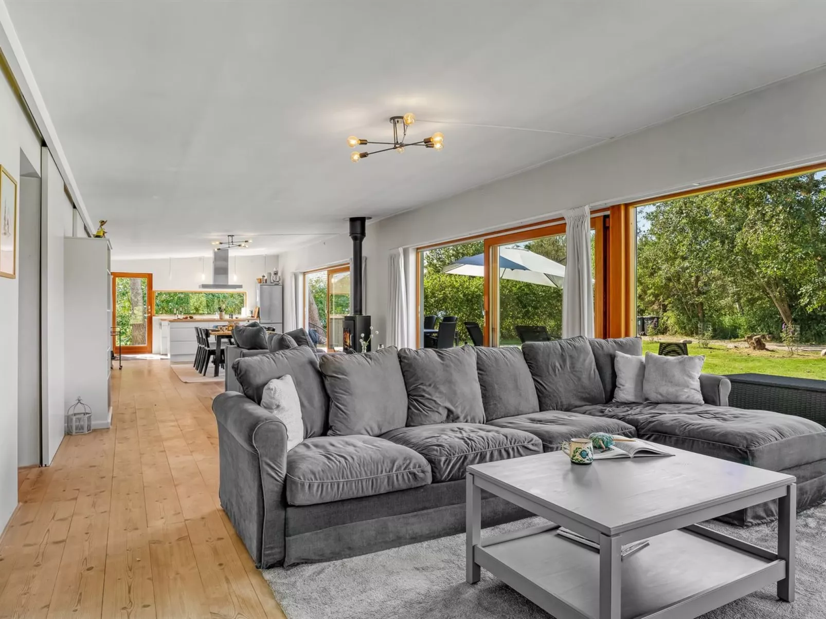 "Nielsigne" - 1.3km from the sea-Drinnen