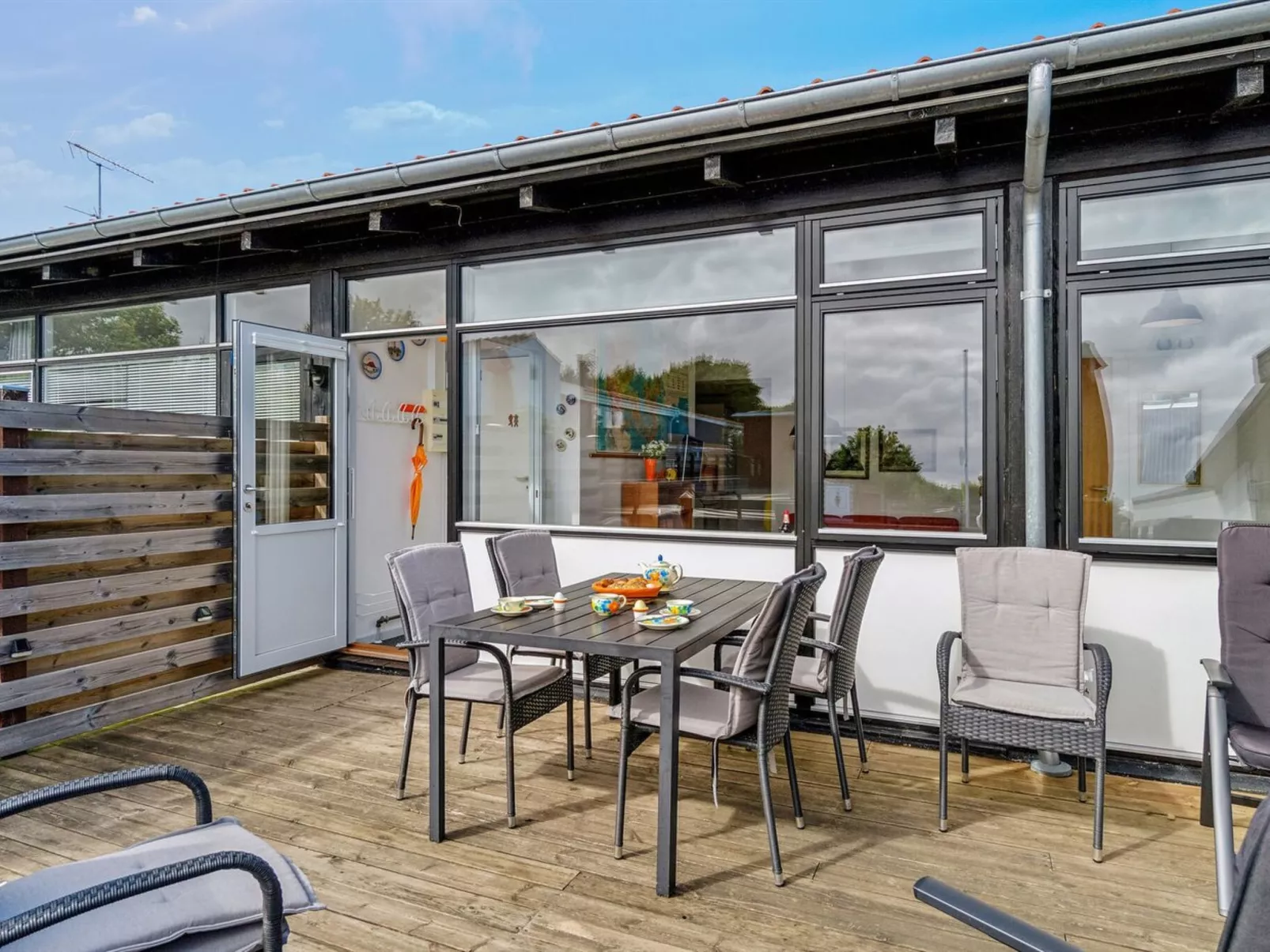 "Effy" - 300m from the sea-Outside