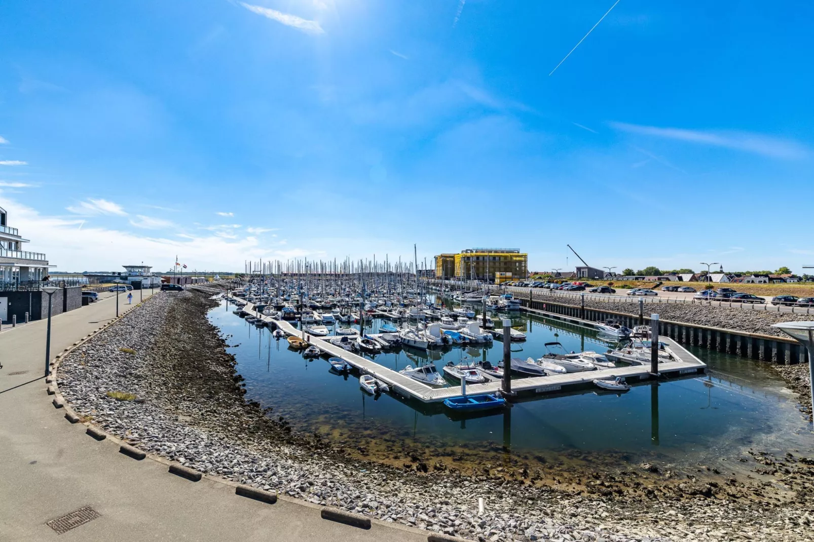 Luxe appartement Vista Maris 'Somaris' - Havenweg 8-50  Sint-Annaland-Gebiete Sommer 1 km