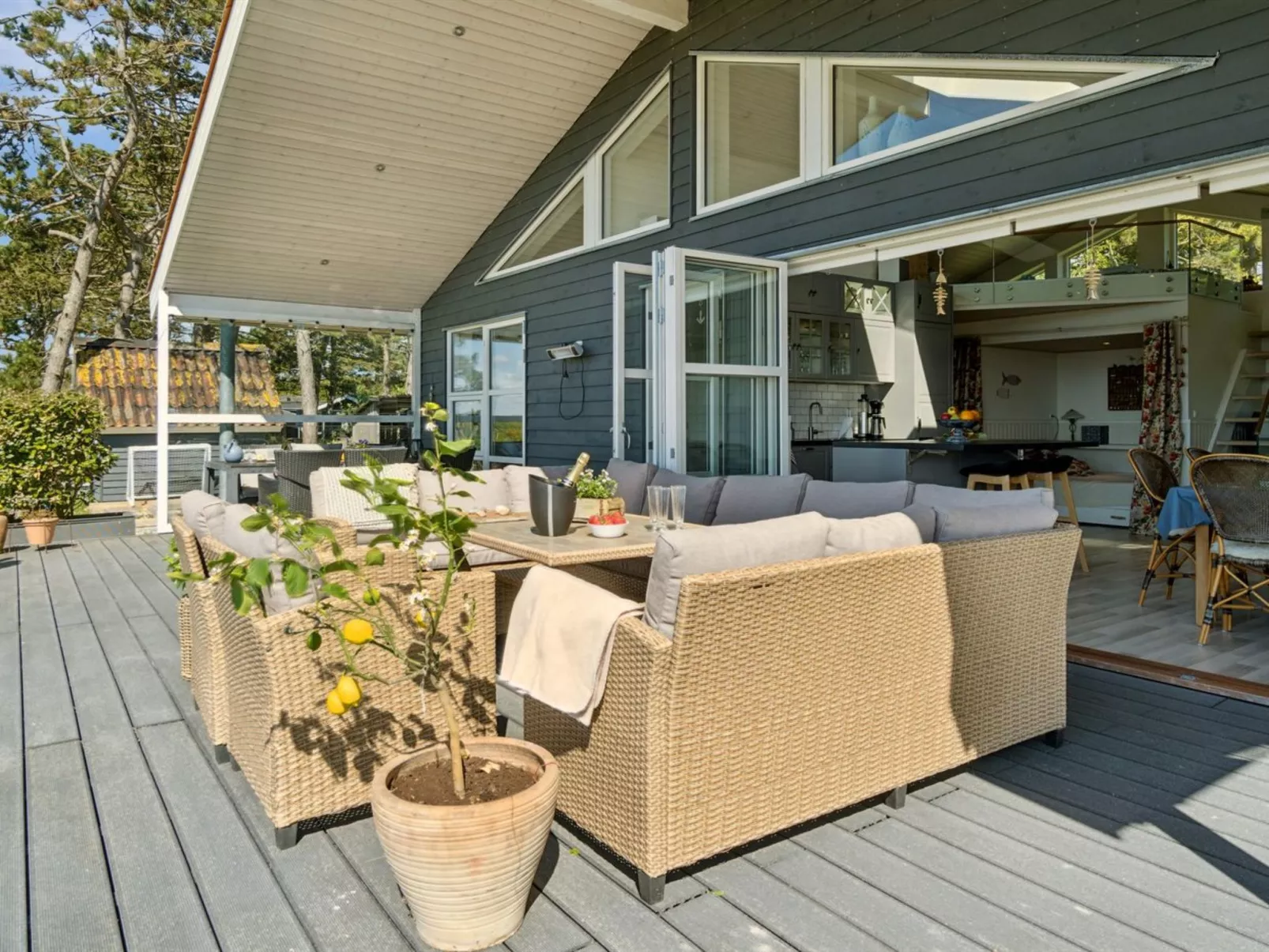 "Hening" - 50m from the sea-Draußen