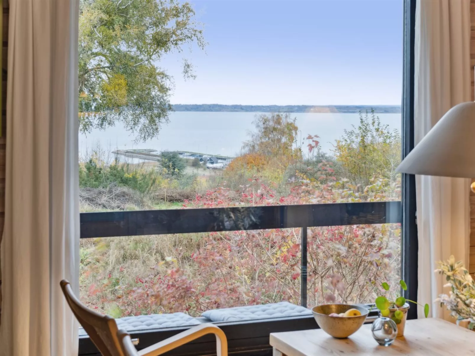 "Adelbert" - 600m to the fjord-Outside