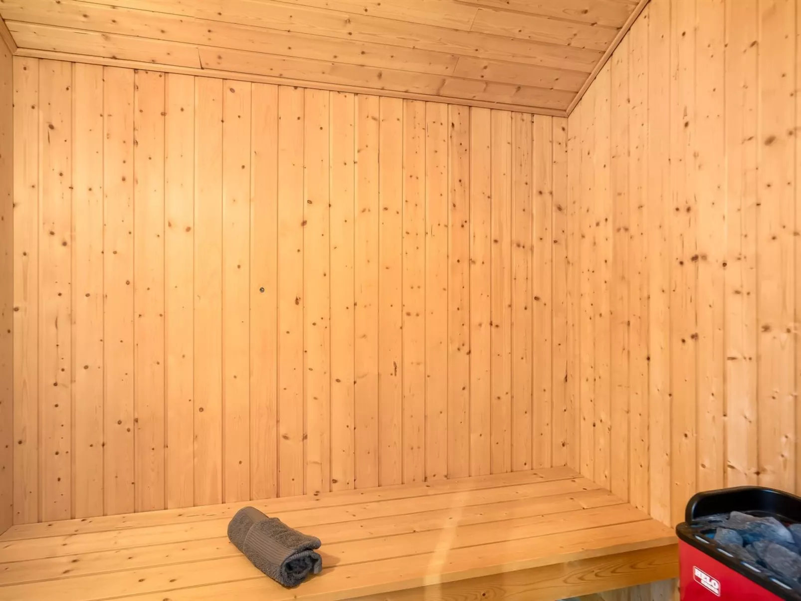 "Matthea" - 900m from the sea-Drinnen