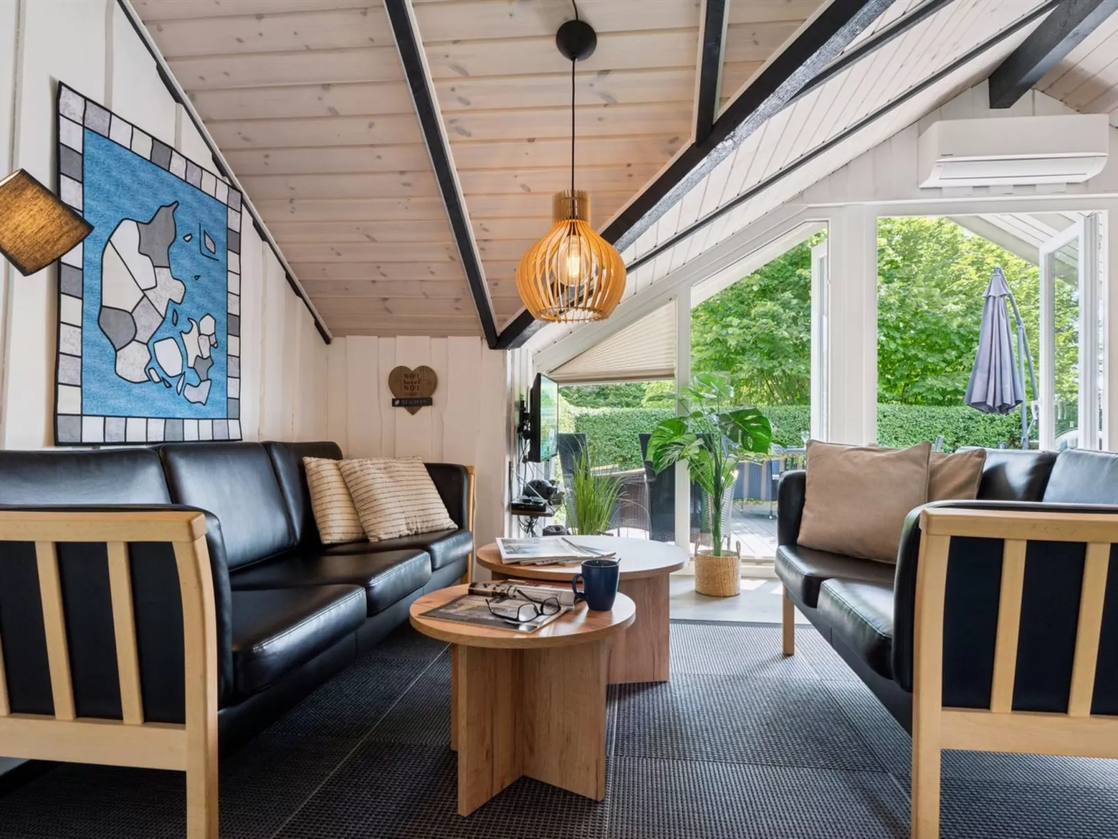 "Erke" - 800m from the sea-Dedans