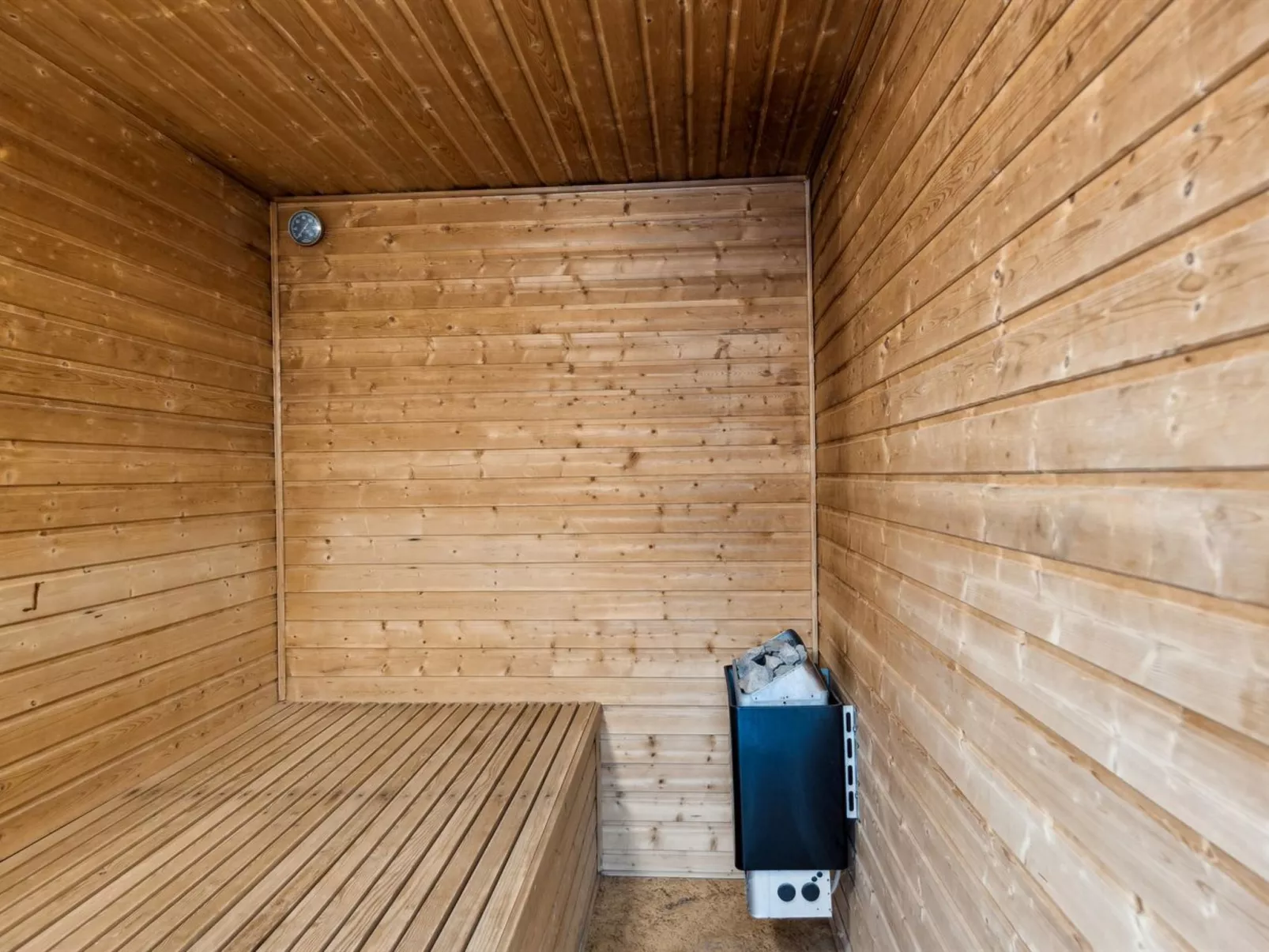 "Joella" - 75m from the sea-Dedans