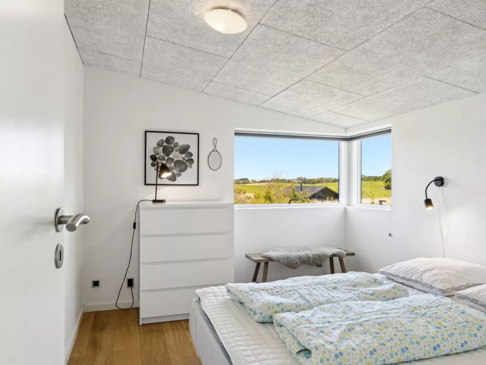 "Bæver" - 200m from the sea-Drinnen