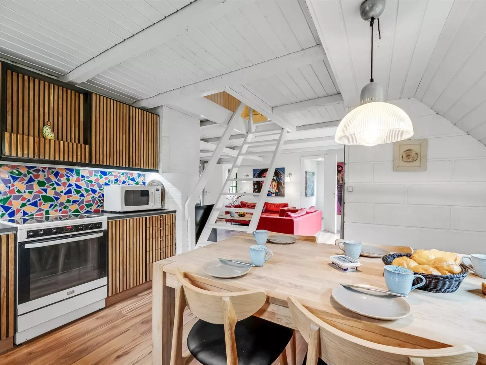 "Matilda" - 1.6km from the sea-Inside