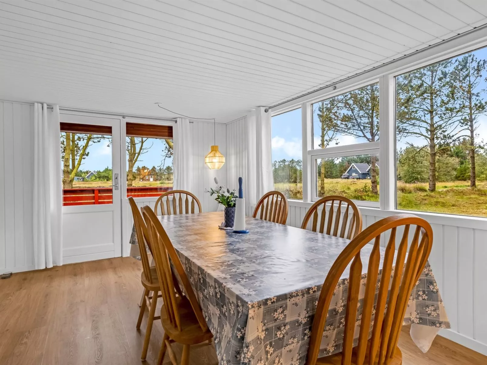 "Knud" - 2.5km from the sea-Inside