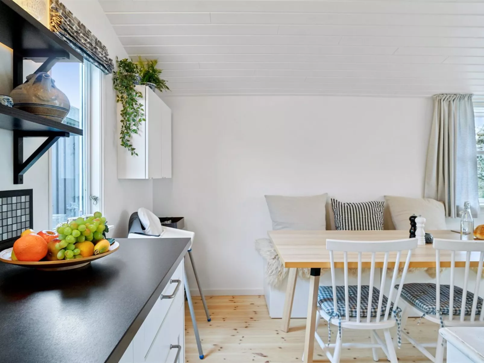 "Holmfridur" - 2km from the sea-Drinnen