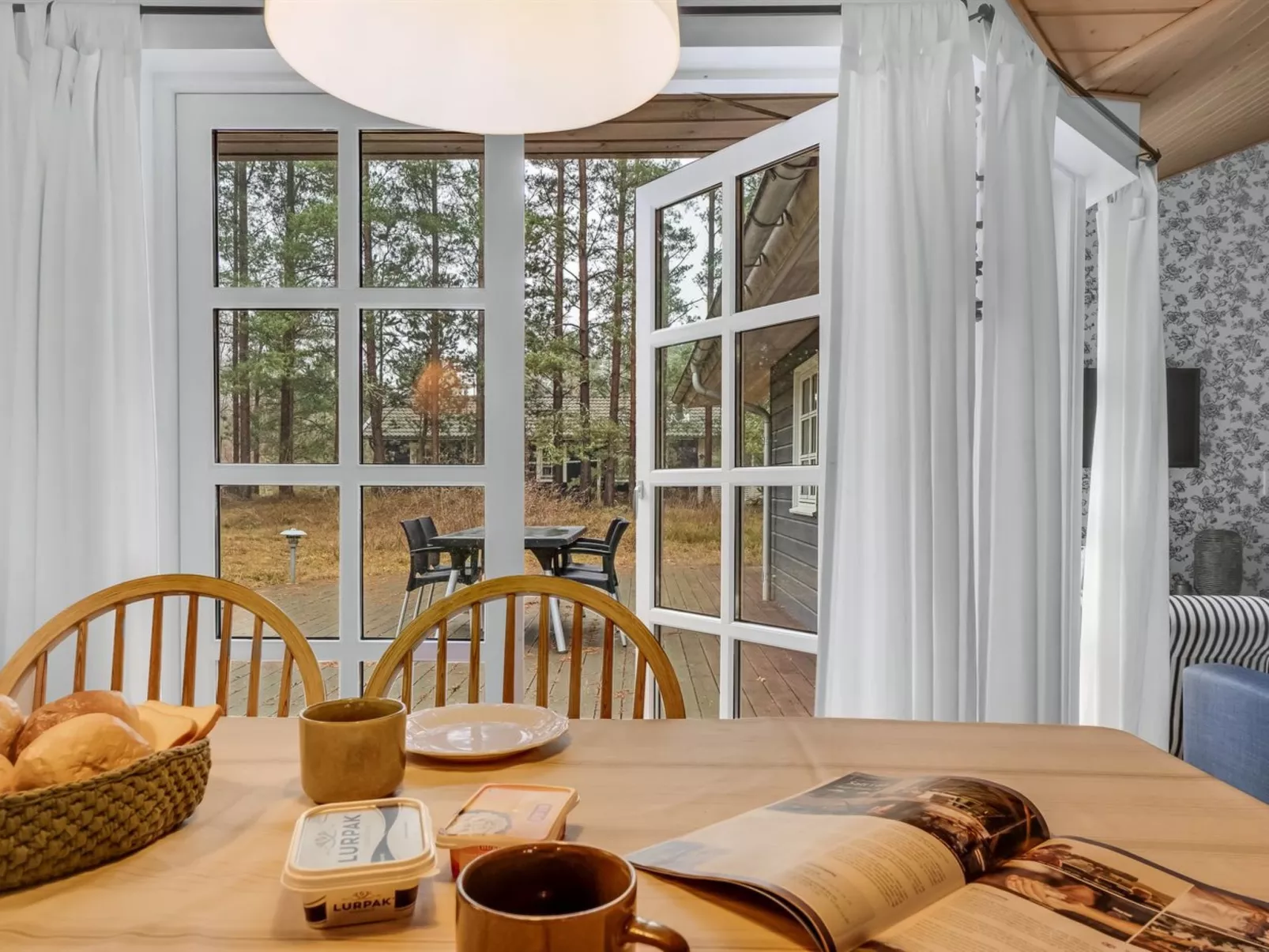 "Eikka" - 1km from the sea-Inside