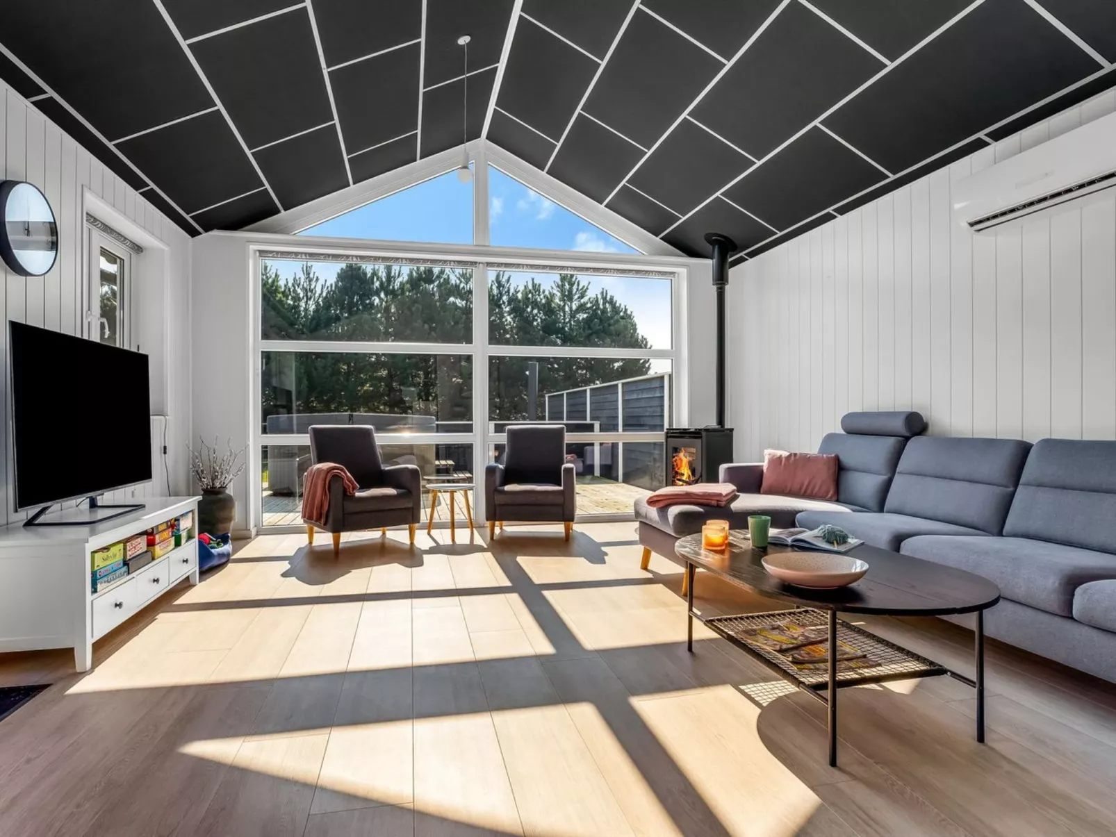 "Amdi" - 1.3km from the sea-Inside