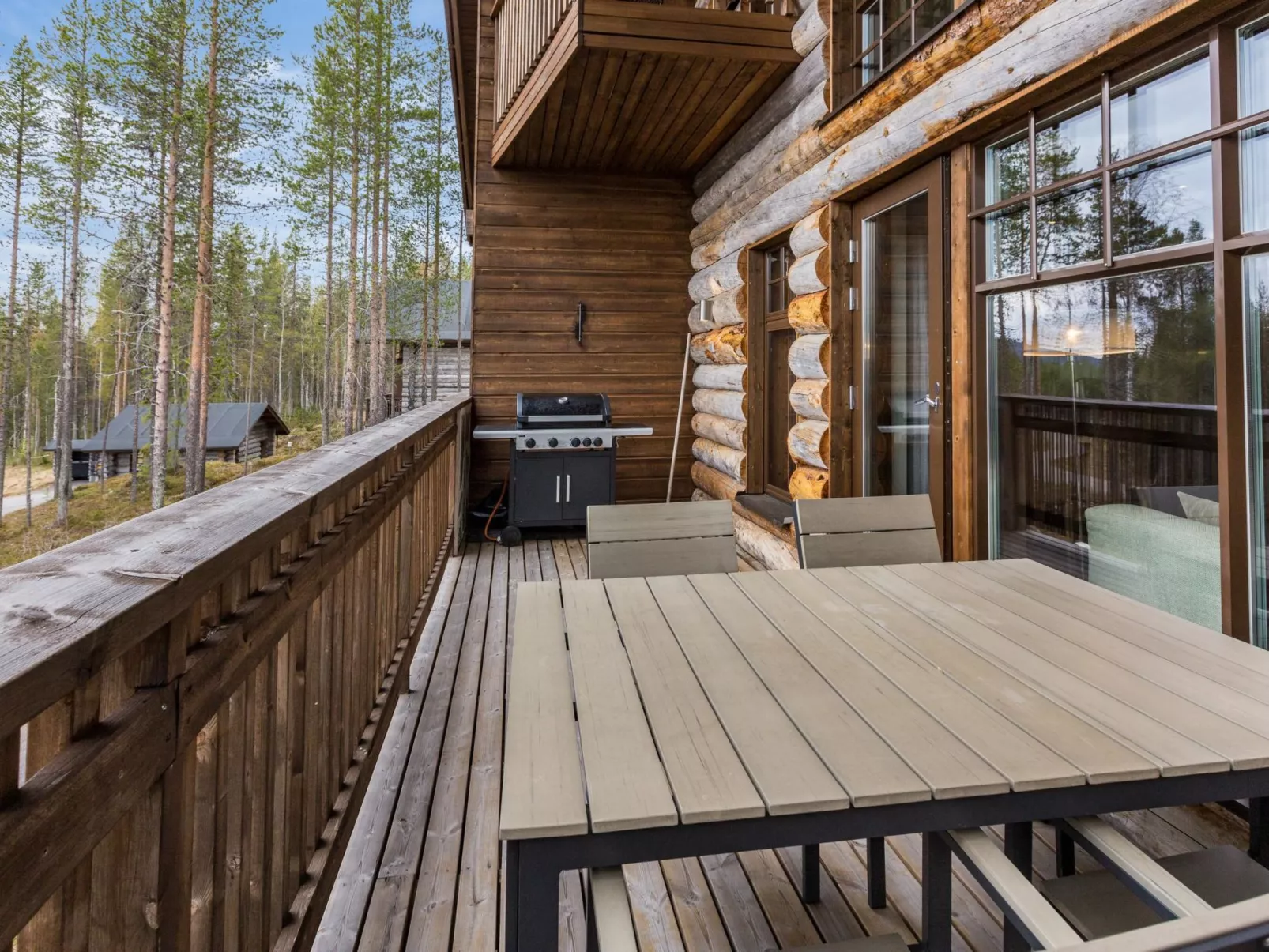 Karhunkieppi 11b-Drinnen