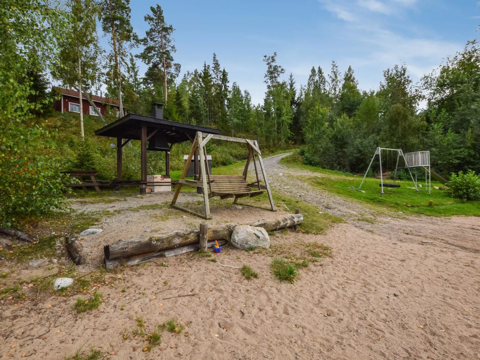 Isokoskelo 5-Drinnen