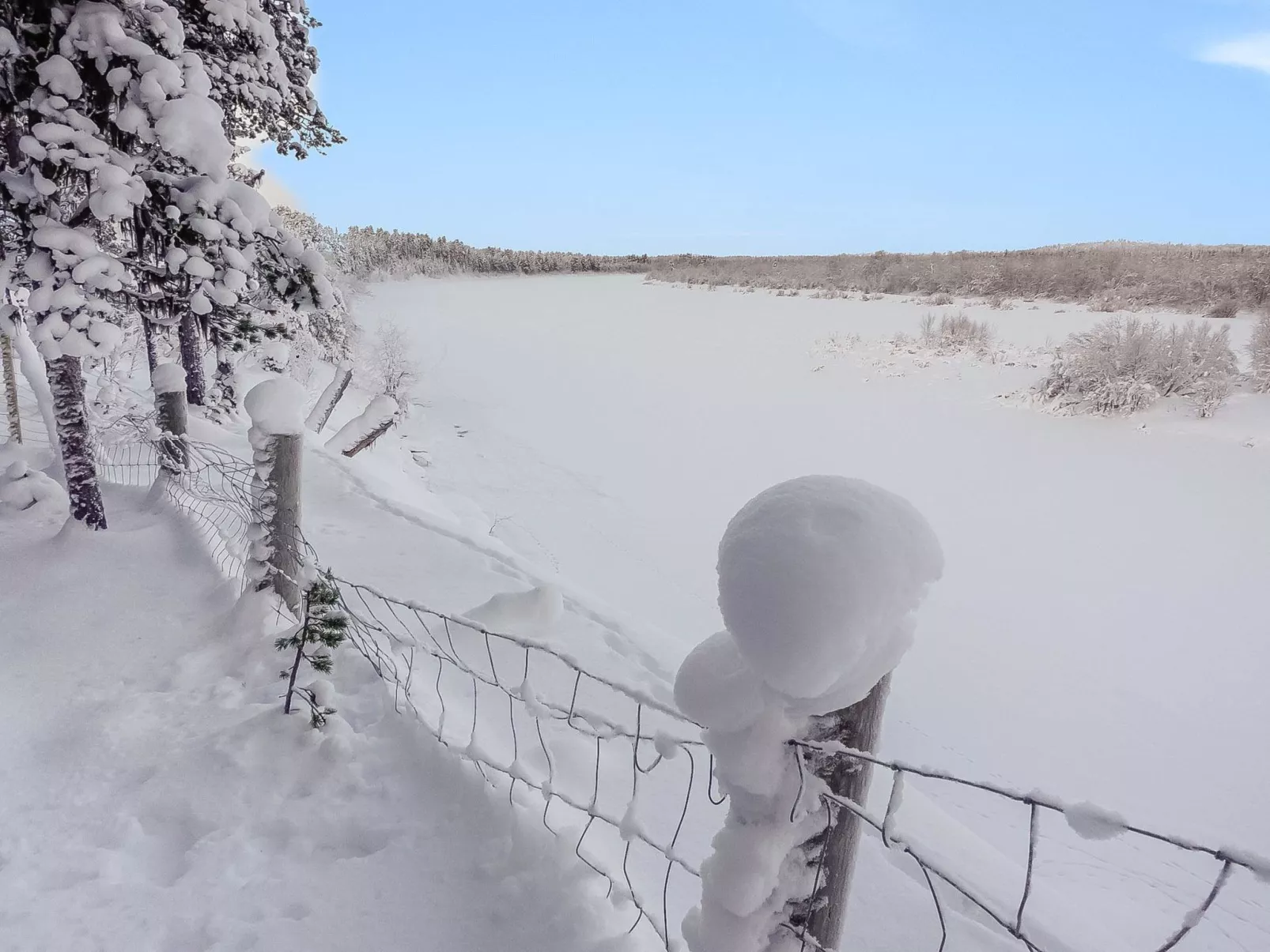 Ylikyrön mökki-Inside
