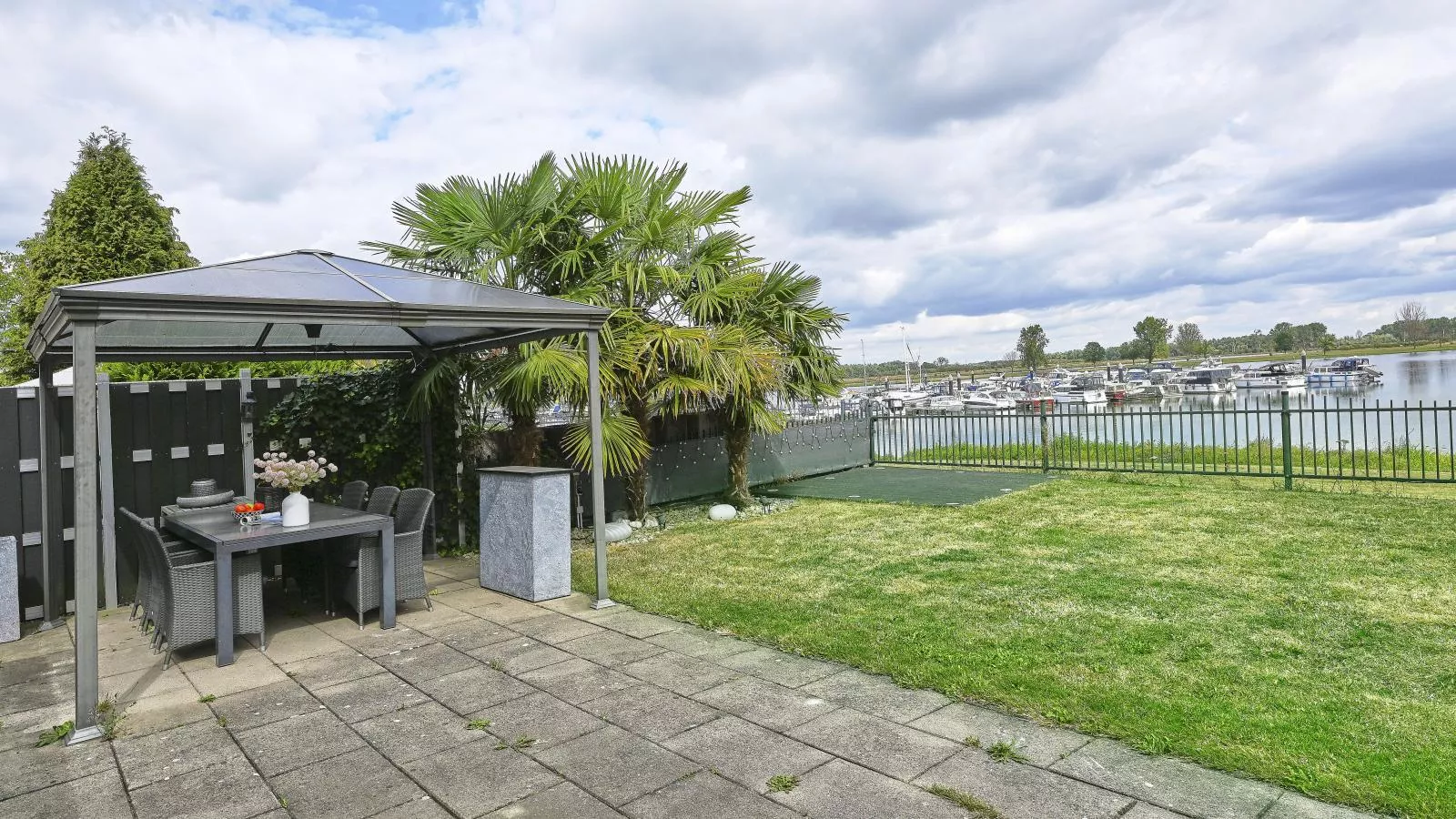 Maaszicht-Jardins en été