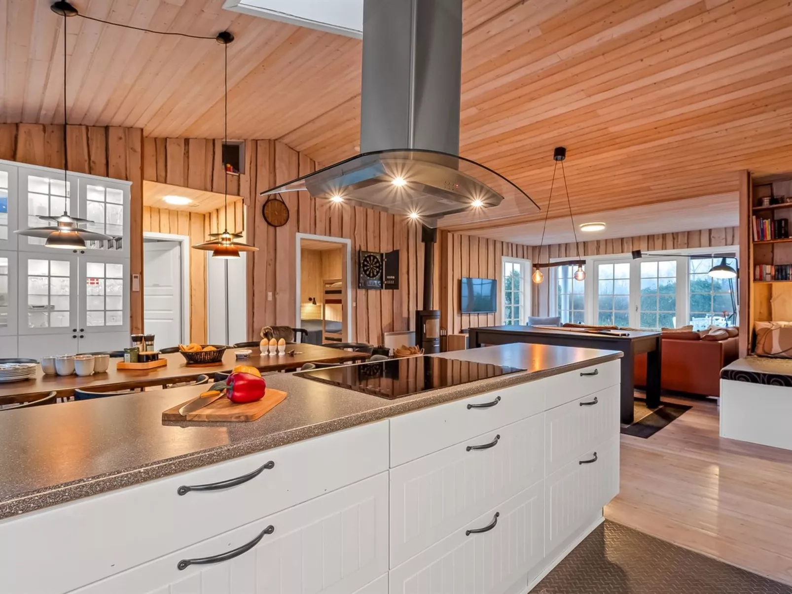 "Gunwald" - 1km to the fjord-Drinnen