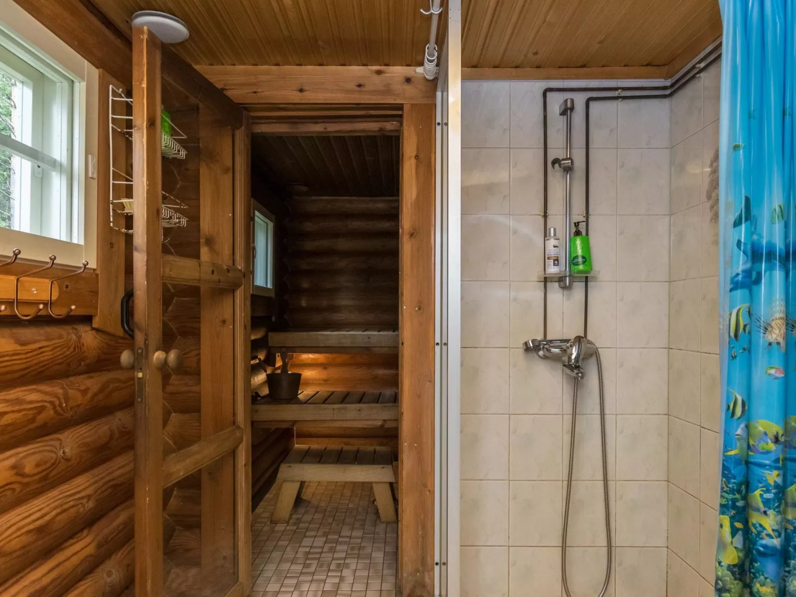 Pikku harrila-Dedans