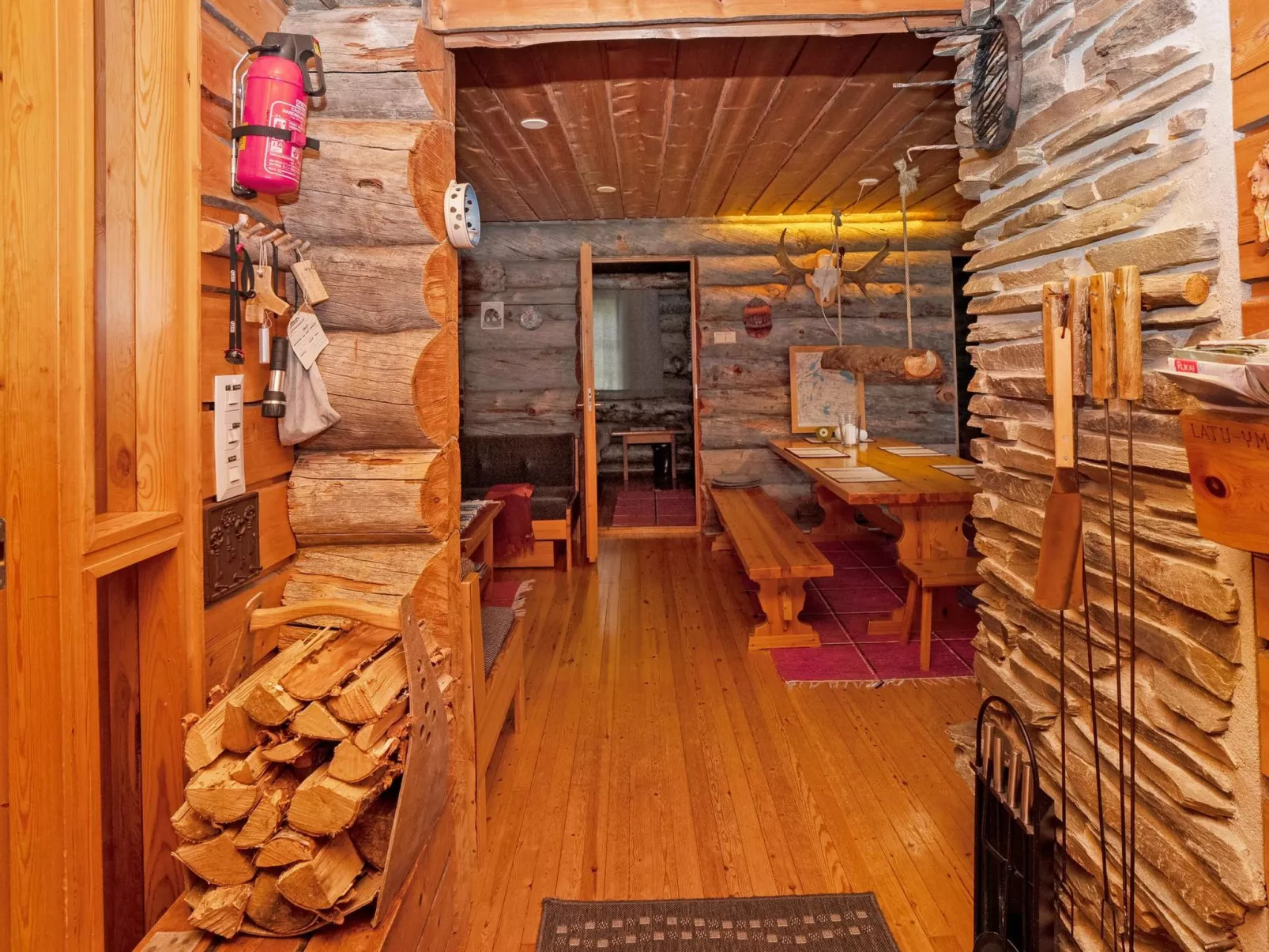 Rukan impivaara-Dedans