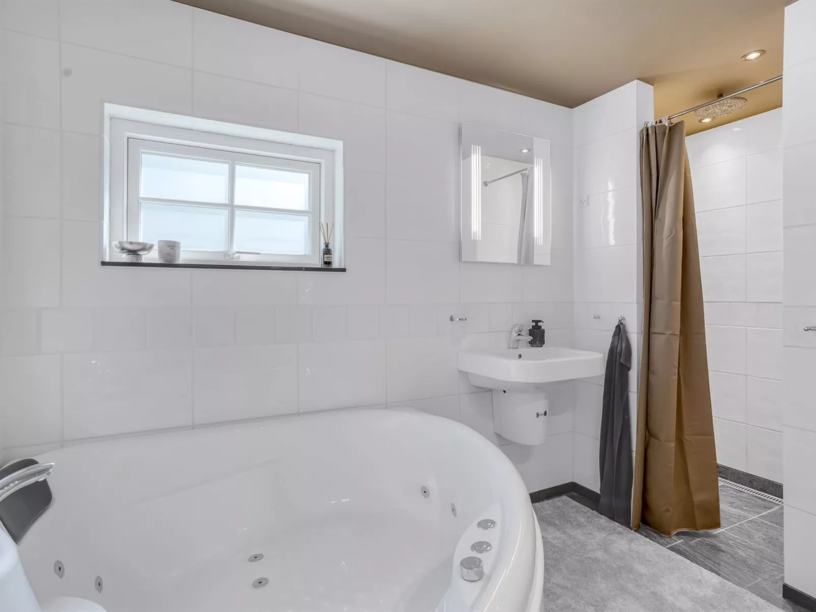 "Marlena" - 1.1km from the sea-Dedans