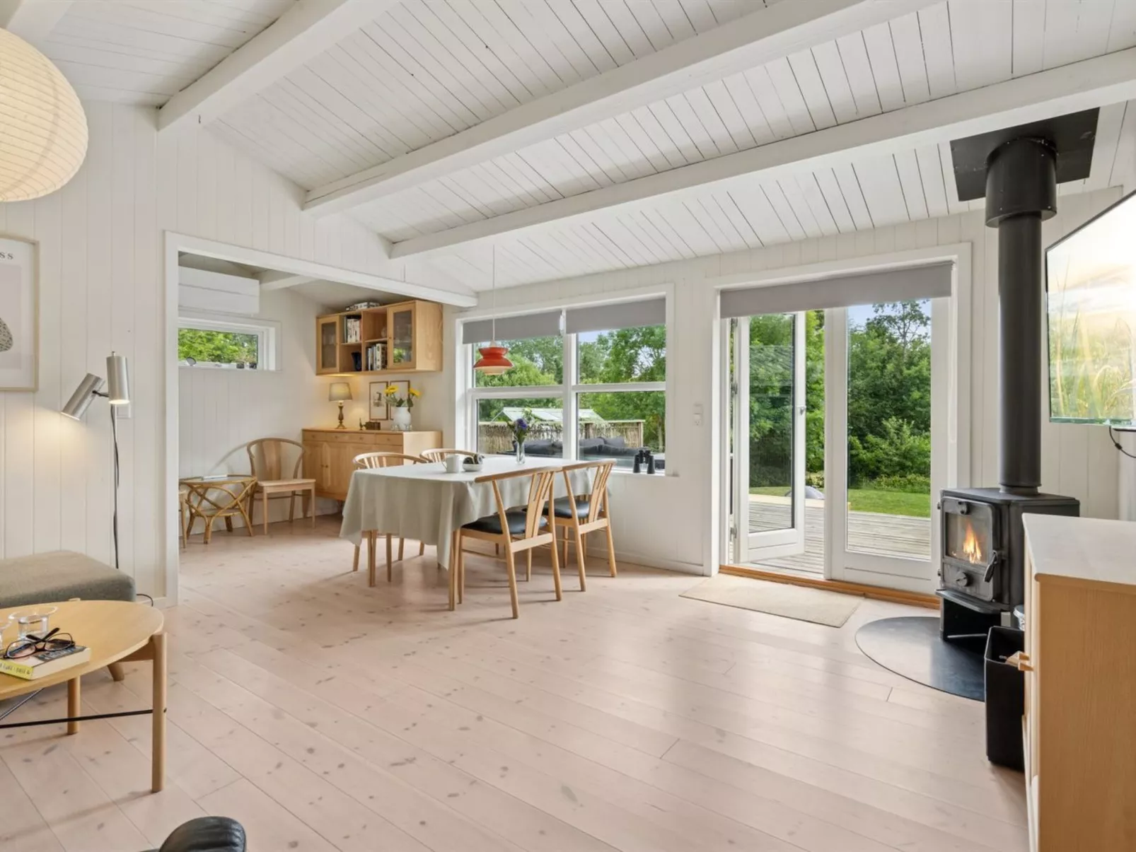 "Esme" - 225m to the fjord-Inside