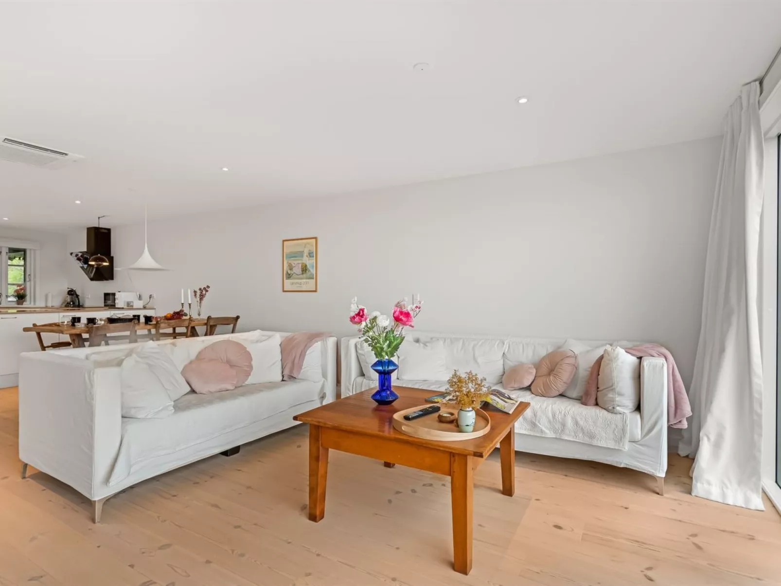 "Githe" -  from the sea-Inside