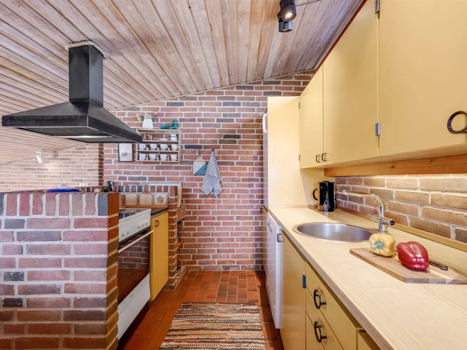 "Imelda" - 700m from the sea-Dedans