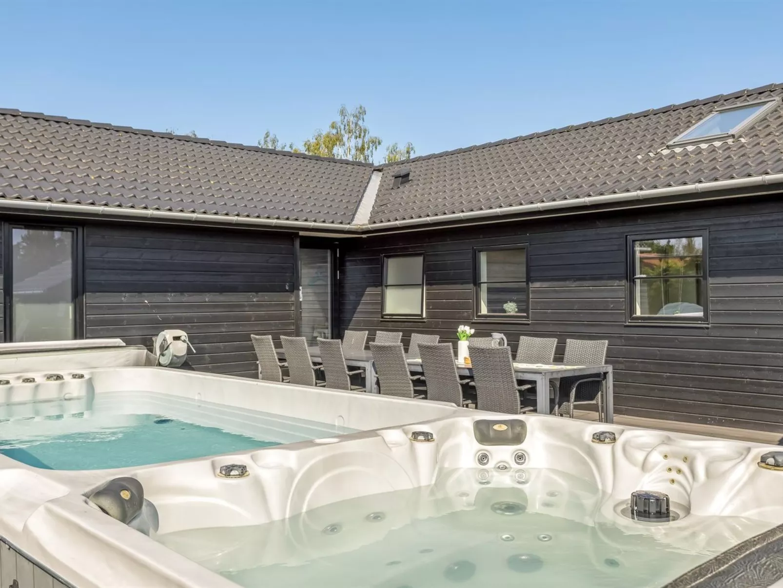 "Bernadine" - 500m from the sea-Dedans