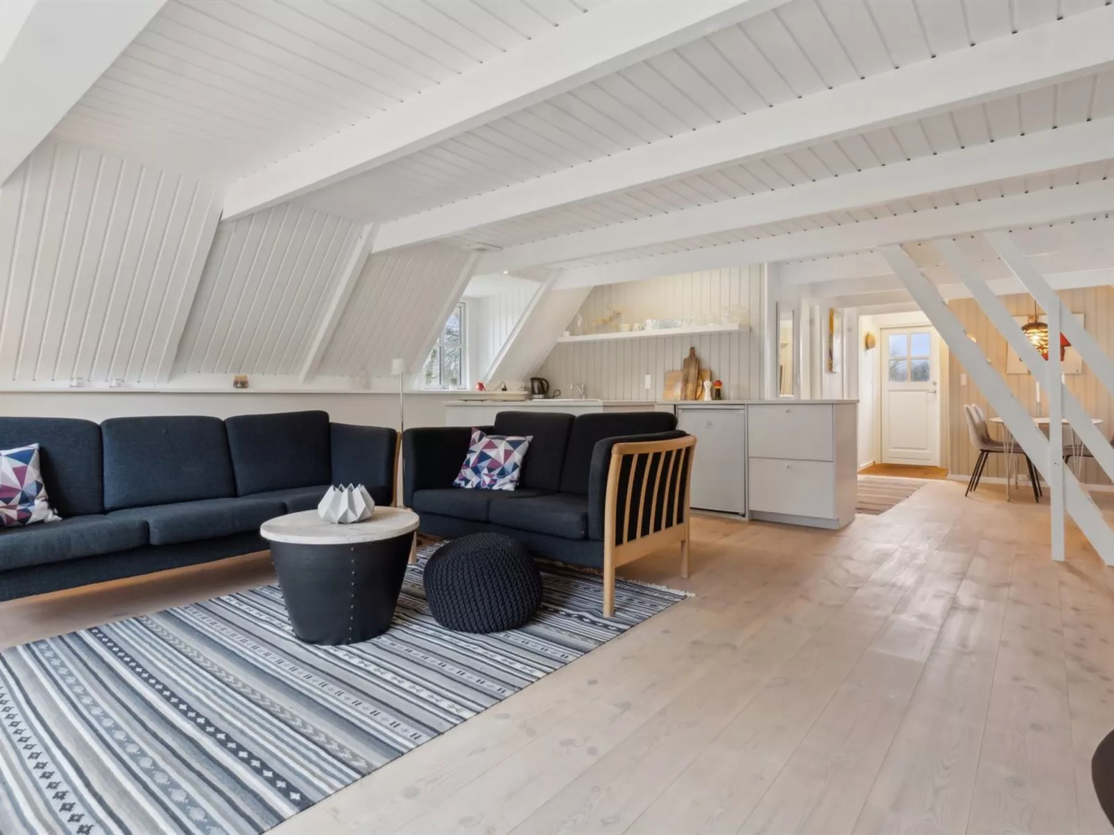 "Svenne" - 1.4km from the sea-Drinnen