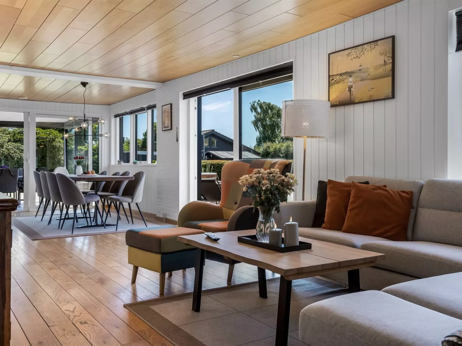 "Tecumseh" - 300m from the sea-Drinnen